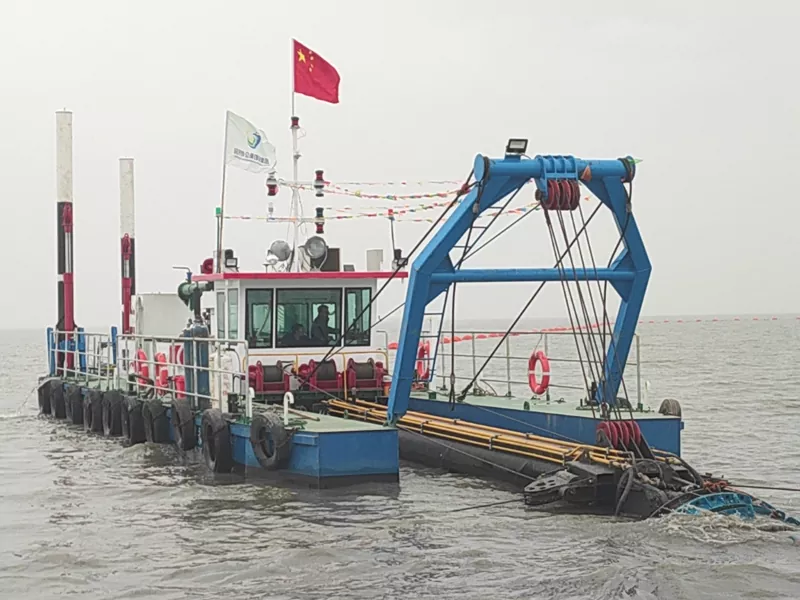 Navio Draga de Mineração